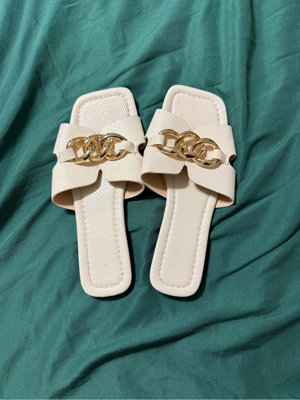 SHEIN Cream Slide Sandals with Gold Chain Accent